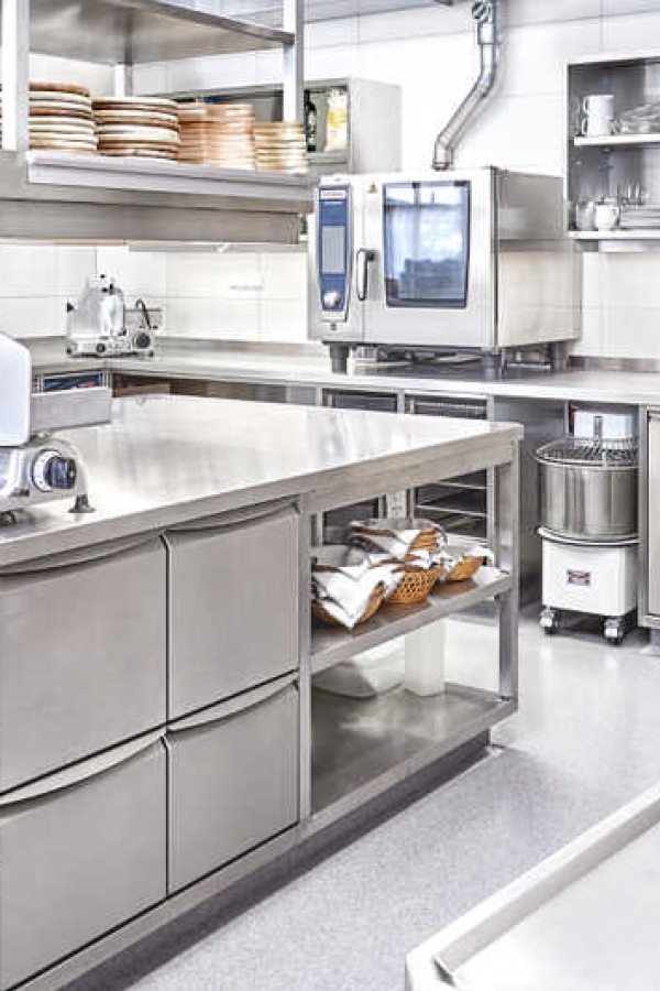 Großküche in Edelstahl made by METAGRO